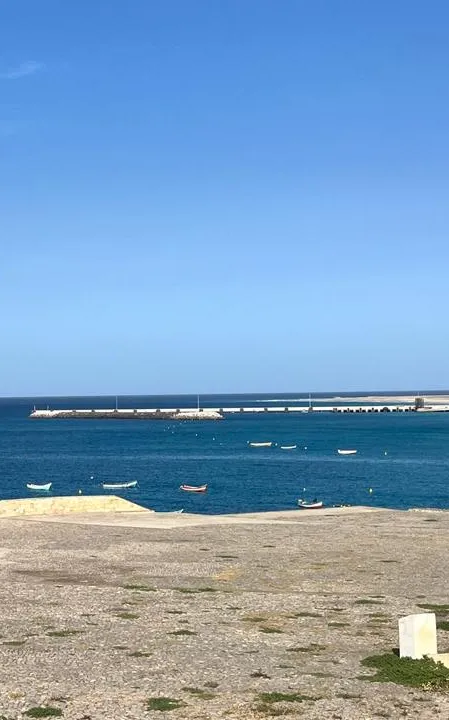 Boats anchored in the harbour of Vila do Maio