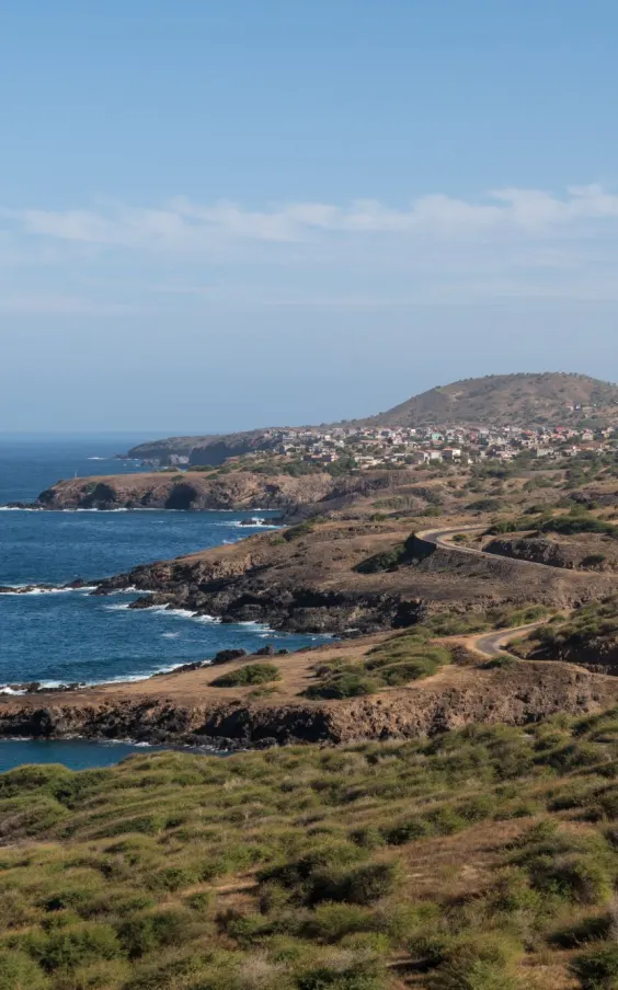 Rocky south coast of Santiago